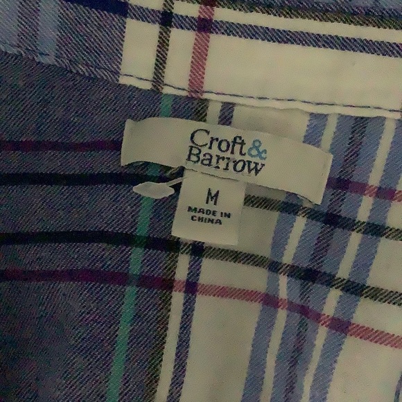 Women’s Croft & Barrow button down long sleeve size medium - Picture 3 of 3